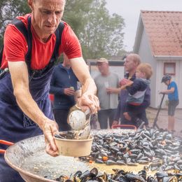 0010_Relaxing-moment-oysters-bubbly-lyø escape|NORMAN foto